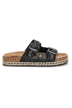 Ciabatte nere con fibbie strass e dettagli ricamati Me & Me 15618-ME u0026 ME Clearance