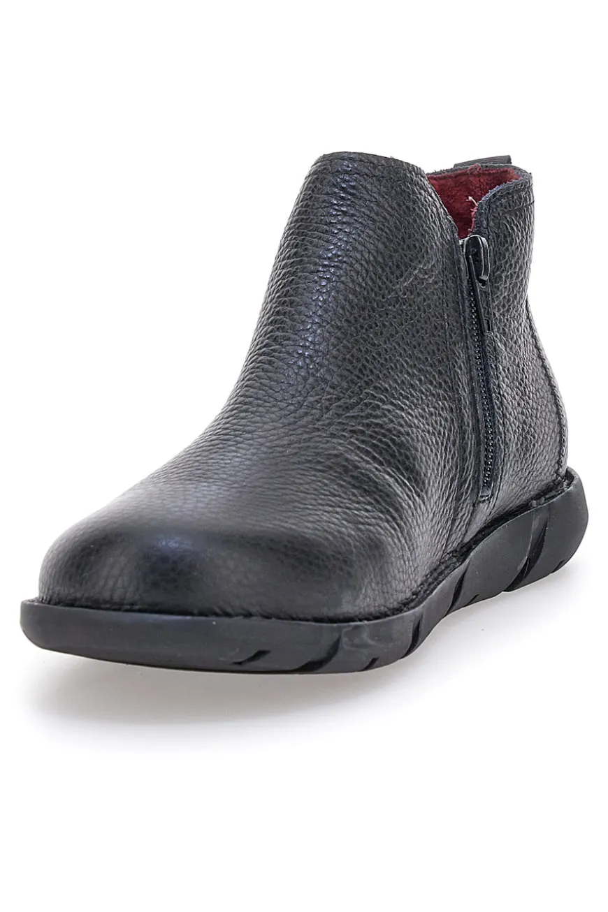 Polacchini neri in pelle con zip laterale Pittarello Tierra 30755
