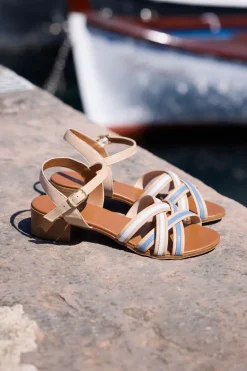 Sandali in pelle con tacco basso e listini 243110-PITTARELLO LOOK New