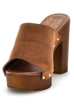 Sandalo marrone con tacco e borchie Must Have 11233-PITTARELLO Hot