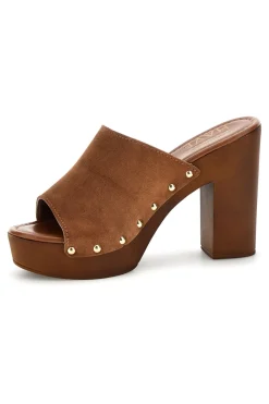 Sandalo marrone con tacco e borchie Must Have 11233-PITTARELLO Hot