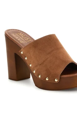 Sandalo marrone con tacco e borchie Must Have 11233-PITTARELLO Hot
