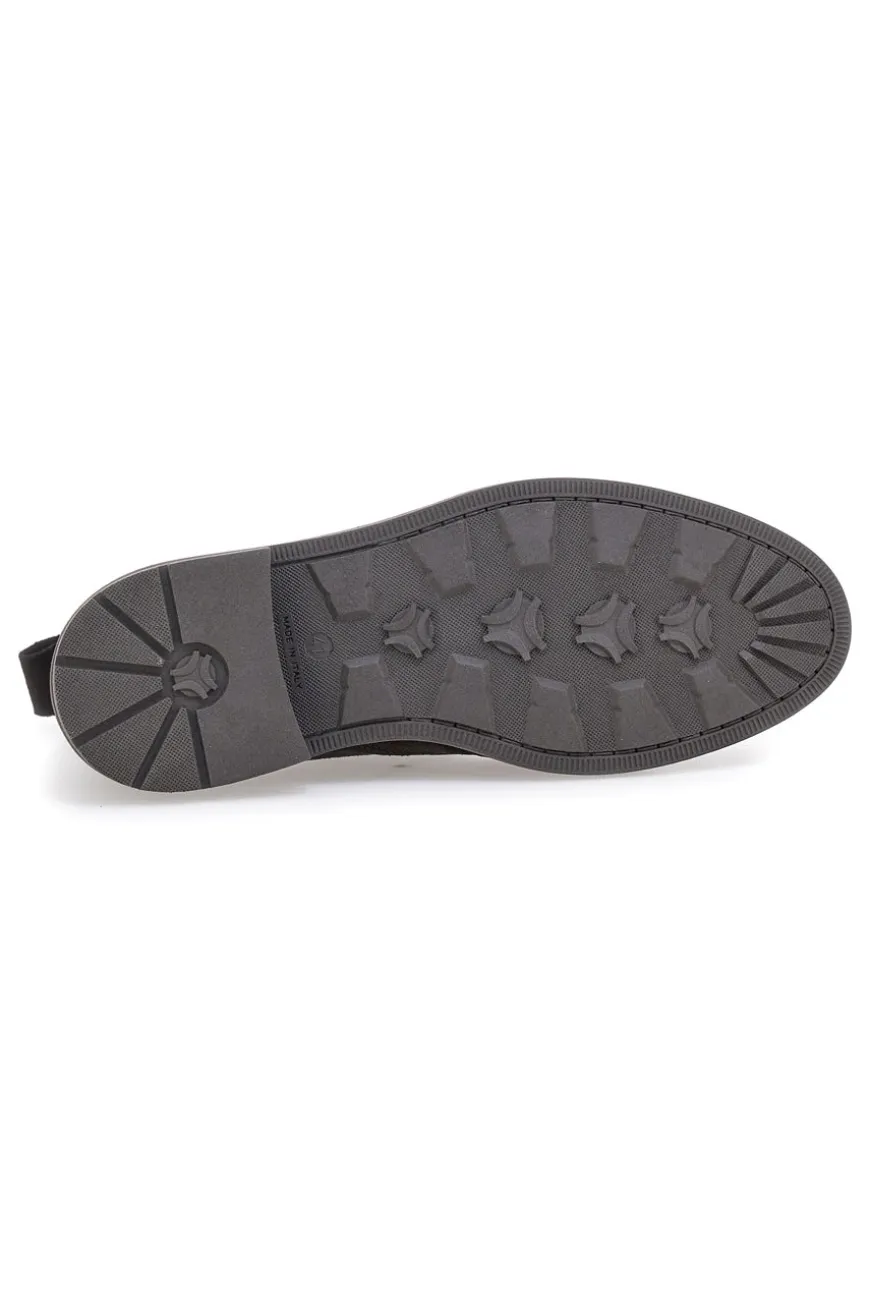 Stivaletti Beatles marroni in camoscio con lavorazione brogue Pittarello 44