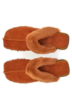 Zoccoli Clogs in EcoFur 15301 Cognac-PITTARELLO MUST HAVE
